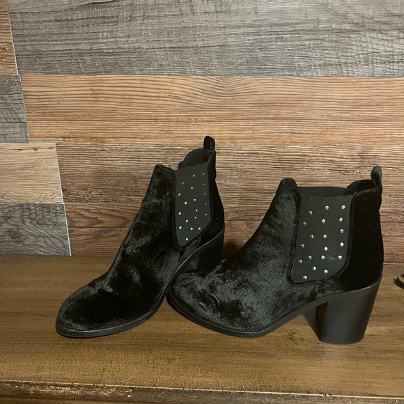 MUSSE & CLOUD BLACK VELVET SILVER STUDDED CHUNKY HEEL ANKLE BOOTIES SIZE… - Picture 7 of 7